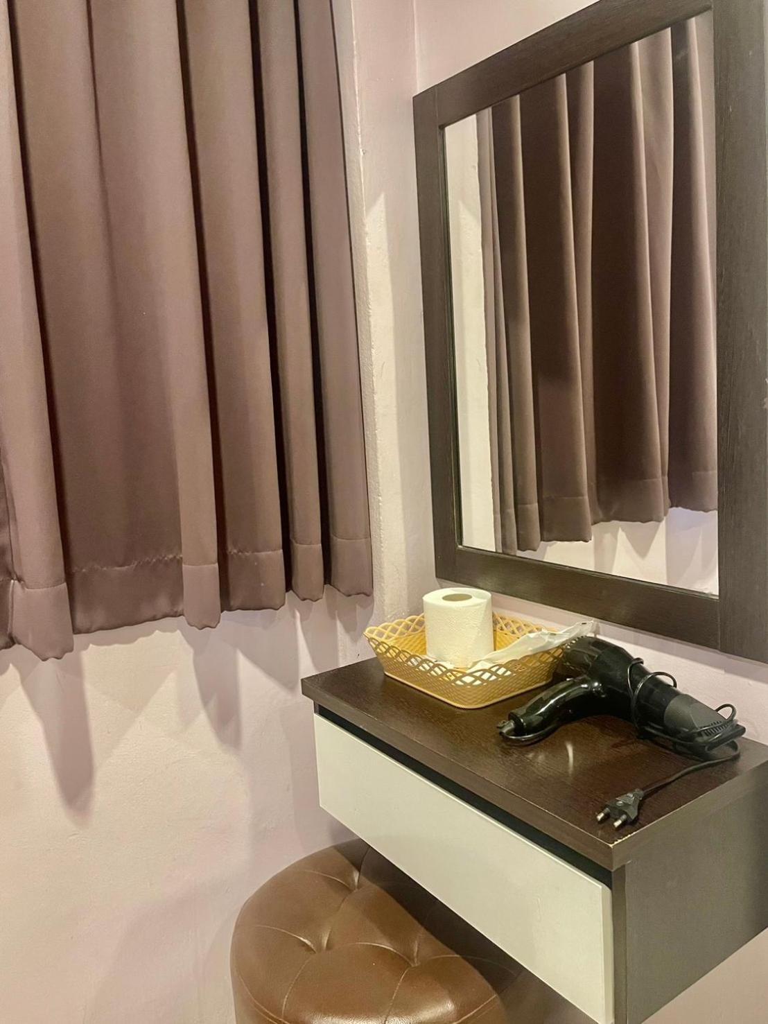 Sampheng Apartment Bangkok Exteriör bild